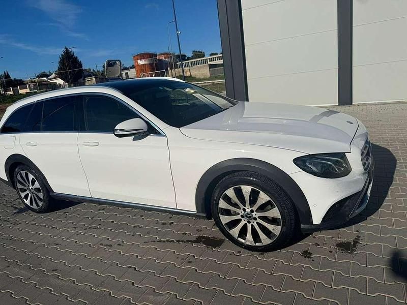 Usata Mercedes E220 All-Terrain Premium 194 CV (142 kW) 2020 Station wagon