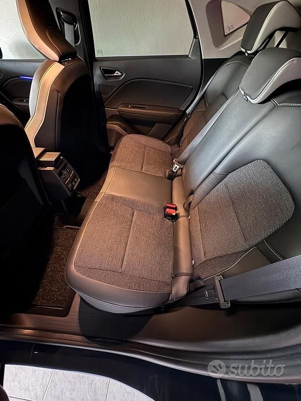 Usata Renault Captur Techno 2023 Blu SUV