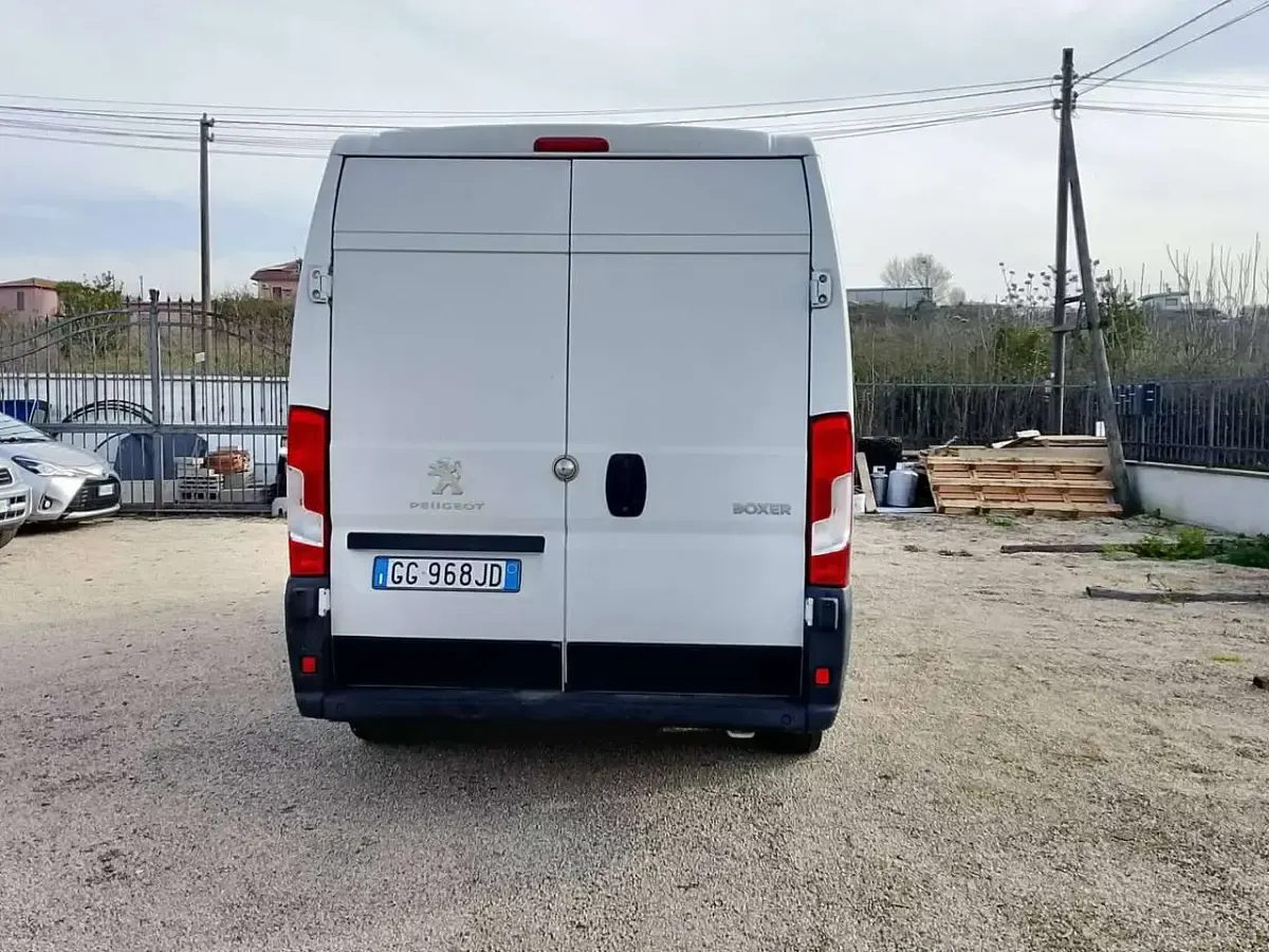 Usata Peugeot Boxer S 140 CV (102 kW) 2021 Bianco Furgone