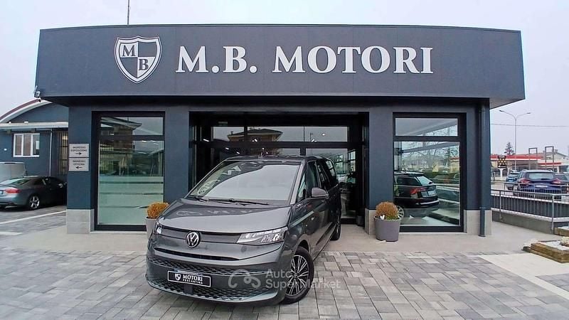 Usata VW Multivan Style 150 CV (110 kW) 2022 Grigio Furgone