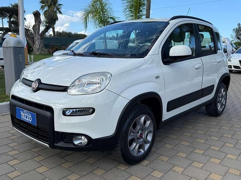 Usata Fiat Panda Cross Cross 95 CV (69 kW) 2014 Nero Utilitaria