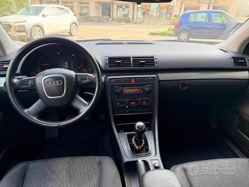 Usata Audi A4 143 CV (105 kW) 2006 Grigio Berlina