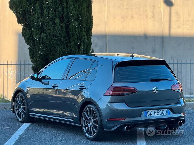 Usata VW Golf VIII GTI 230 CV (169 kW) 2022 Grigio Berlina