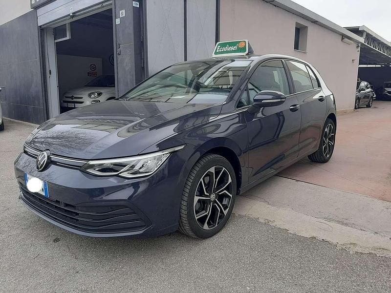 Usata VW Golf VII Sportline 116 CV (85 kW) 2020 Grigio urano Berlina