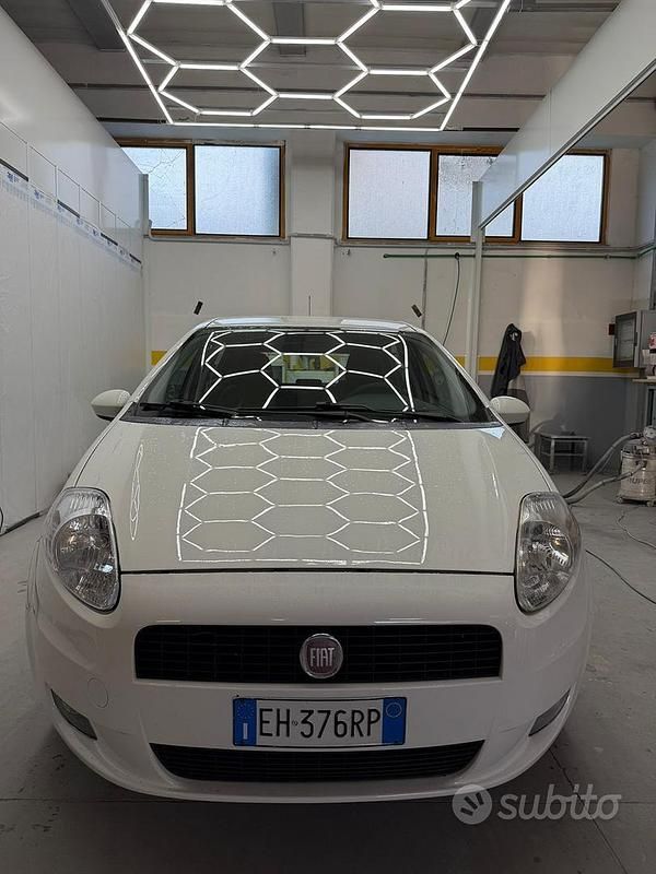 Usata Fiat Grande Punto 75 CV (55 kW) 2011 Utilitaria