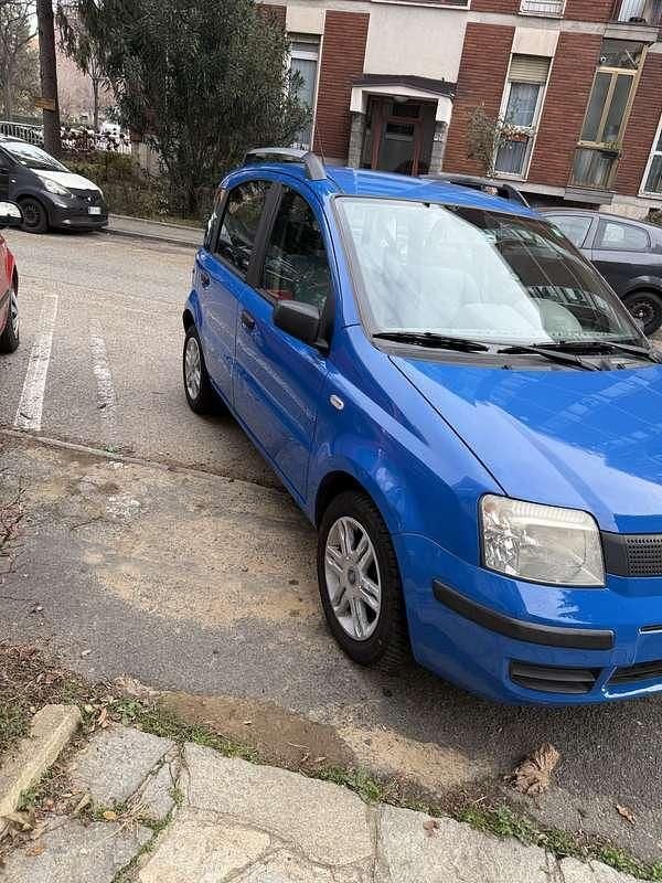 Usata Fiat Panda Emotion 69 CV (50 kW) 2006 Blu/azzurro Utilitaria