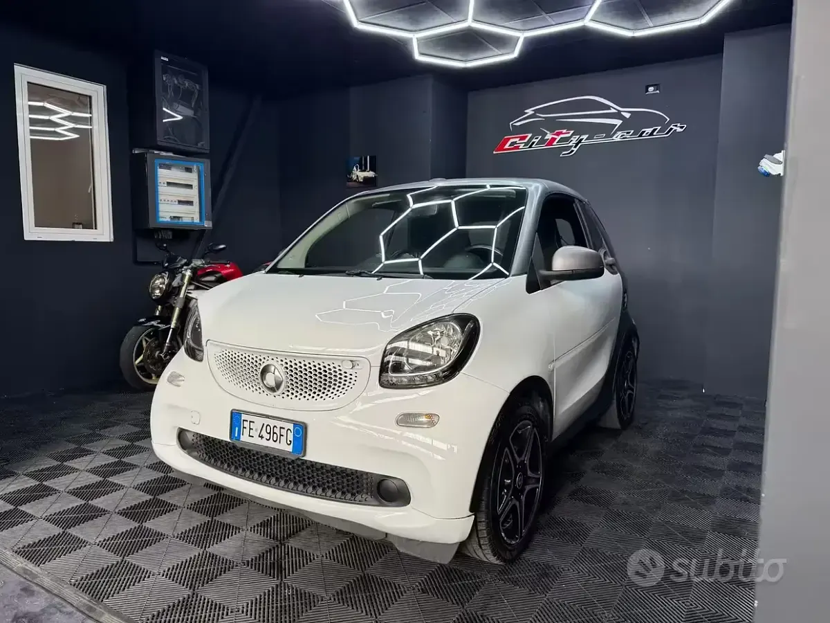 Usata Smart ForTwo Cabrio 90 CV (66 kW) 2016 Bianco Cabrio