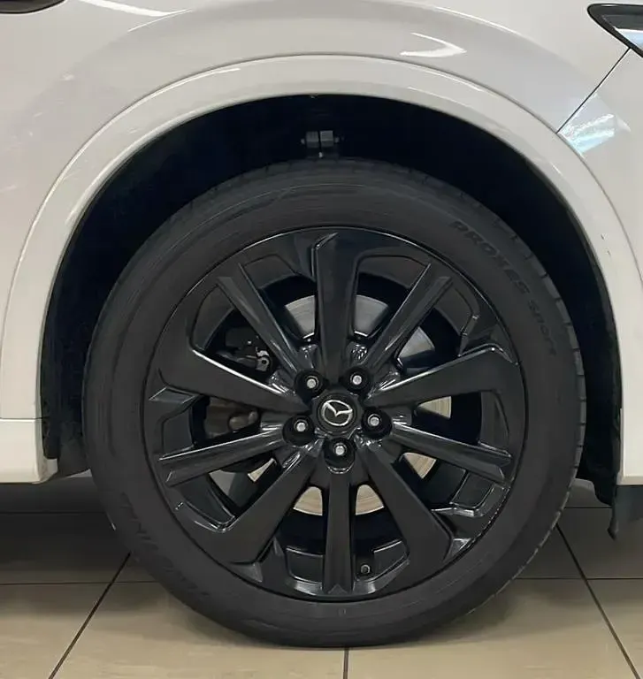Usata Mazda CX-60 328 CV (241 kW) 2023 Rhodium white SUV