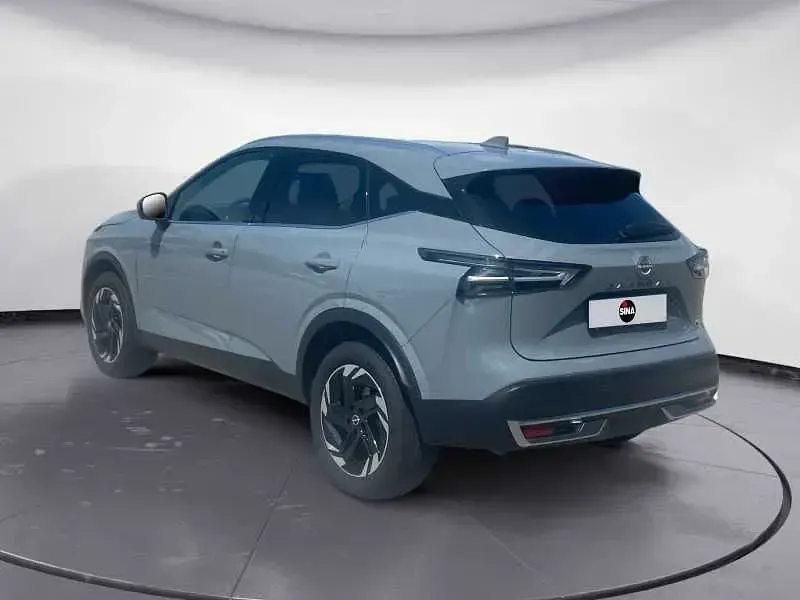 Usata Nissan Qashqai N-Connecta 140 CV (102 kW) 2025 Grigio SUV