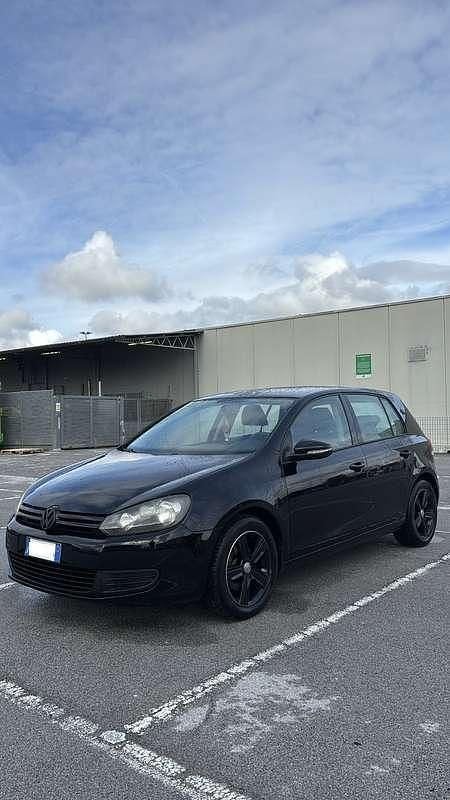 Usata VW Golf 105 CV (77 kW) 2011 Berlina