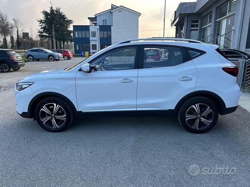 Usata MG ZS Comfort 106 CV (77 kW) 2023 Bianco SUV