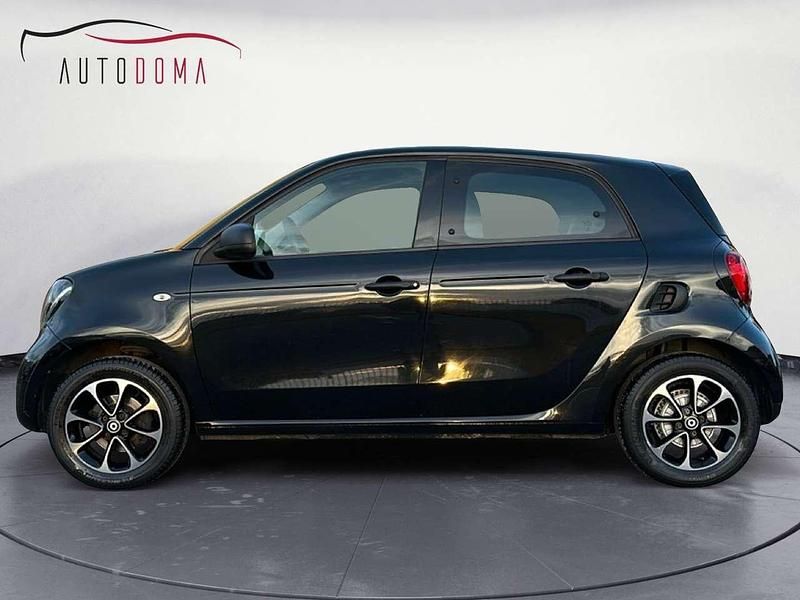 Nero Usata 2016 Smart ForFour Utilitaria | 9900 € (Buon prezzo) - Immagine 1/4