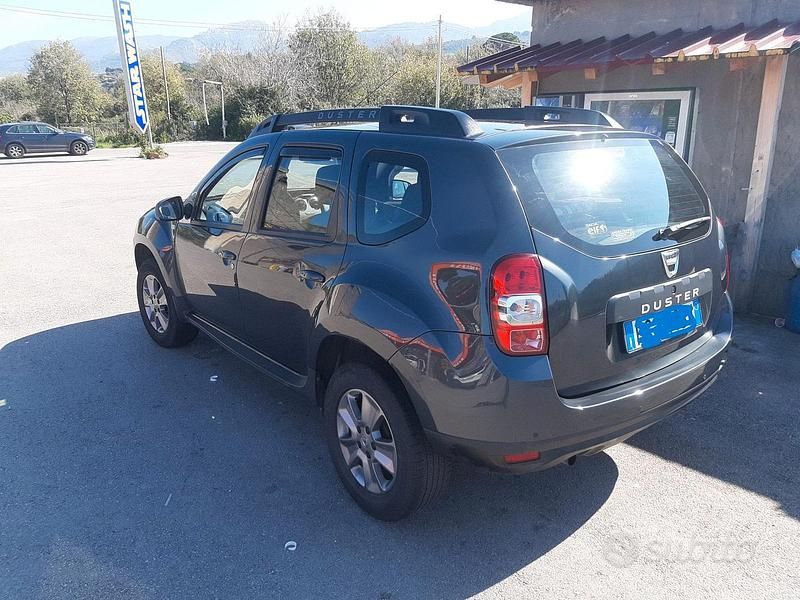 Usata Dacia Duster Lauréate 115 CV (84 kW) 2016 SUV