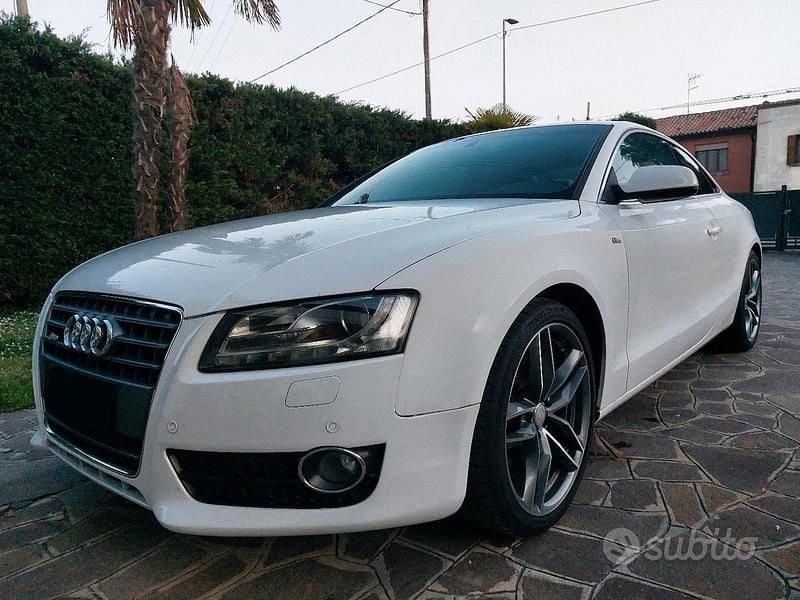 Usata Audi A5 S-Line 2011 Bianco Coupé