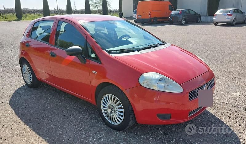 Usata Fiat Grande Punto 2009 Rosso Utilitaria