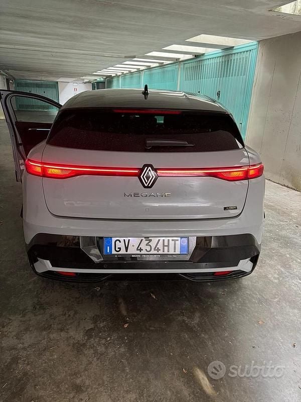 Usata Renault Mégane 2024 Grigio SUV