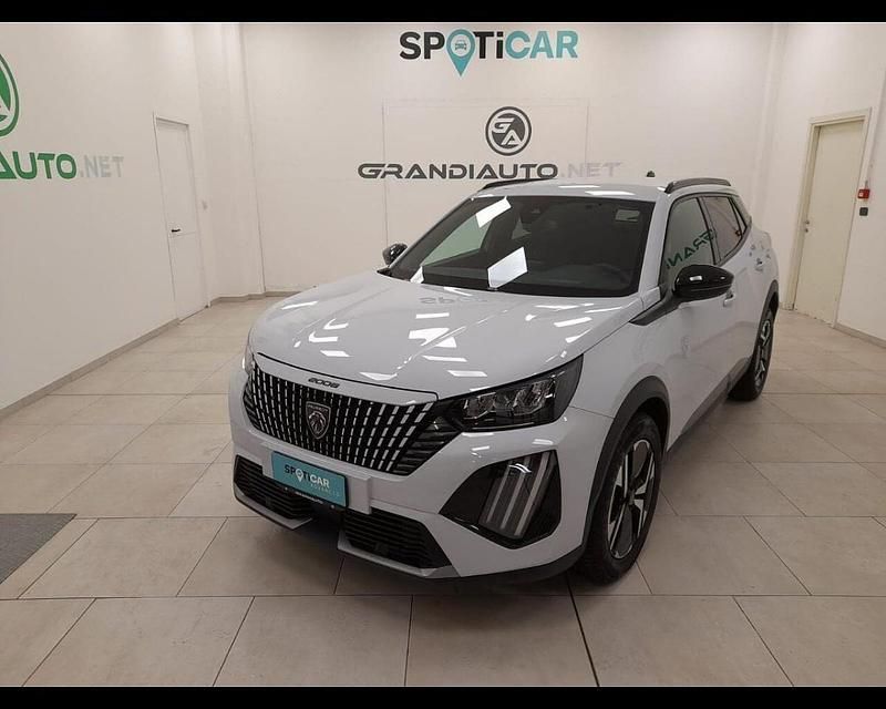 Usata Peugeot 2008 Allure 101 CV (74 kW) 2024 Bianco SUV