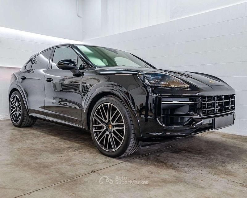 Usata Porsche Cayenne 354 CV (260 kW) 2024 Nero SUV