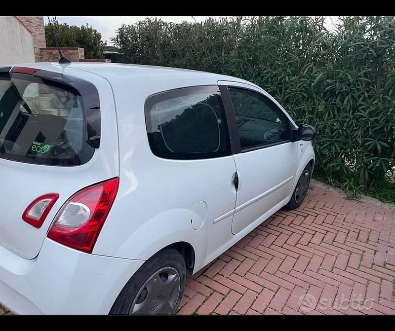 Usata Renault Twingo Night&Day 75 CV (55 kW) 2014 Bianco Utilitaria