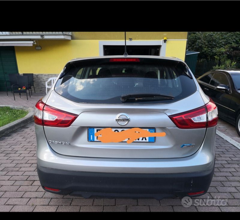 Usata Nissan Qashqai Visia 110 CV (80 kW) 2014 Grigio SUV