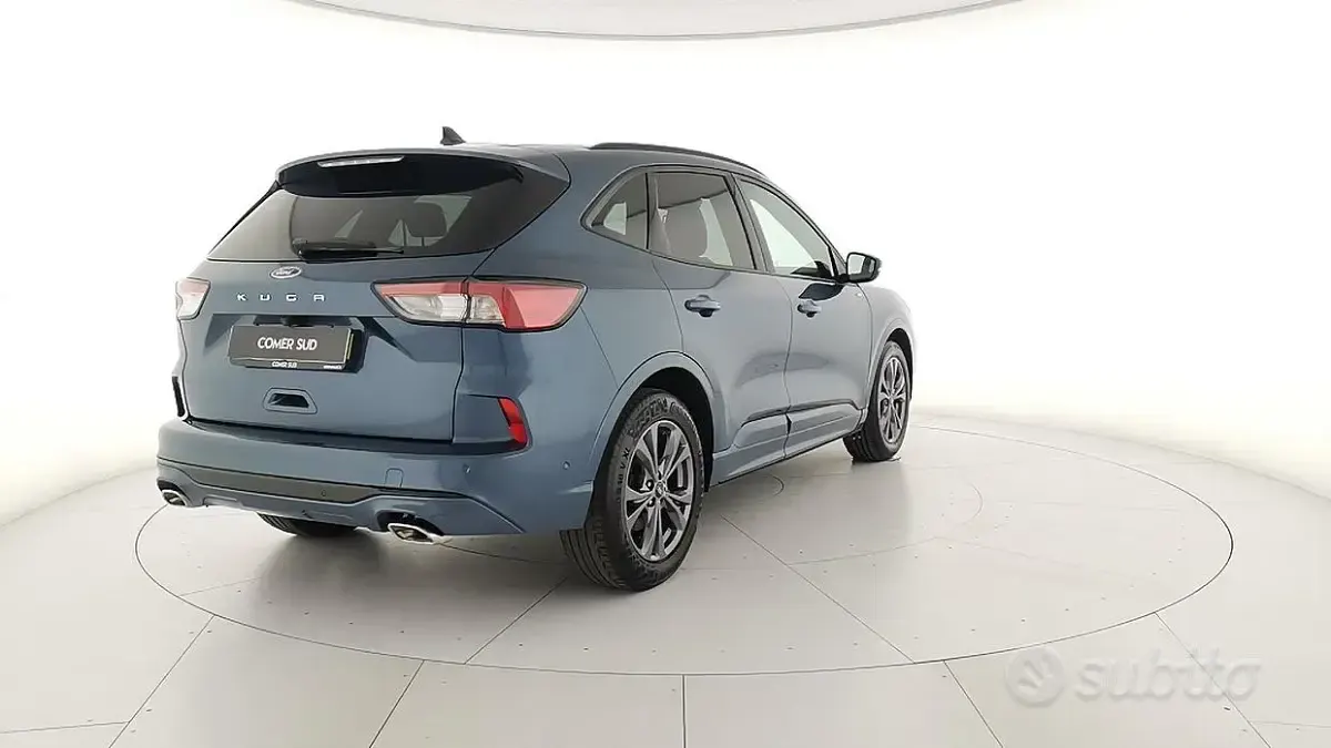 Usata Ford Kuga ST-Line 120 CV (88 kW) 2023 Blu SUV