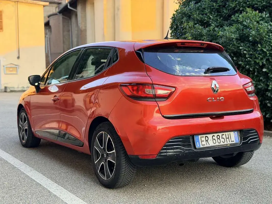 Usata Renault Clio IV 73 CV (53 kW) 2013 Berlina