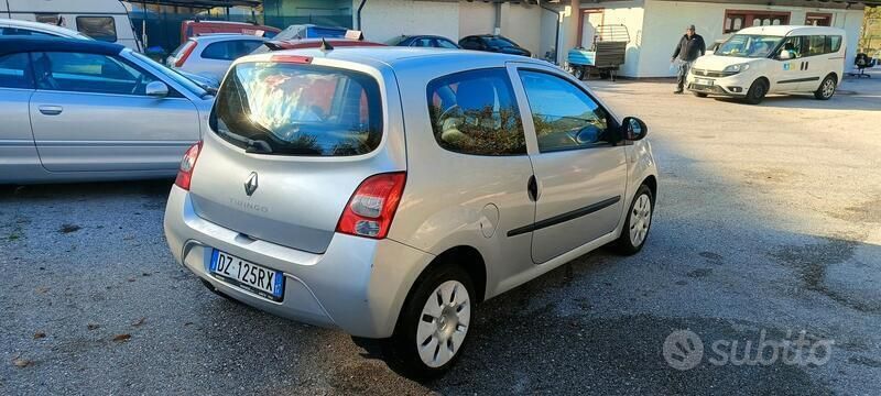 Usata Renault Twingo Dynamique 58 CV (42 kW) 2009 Grigio Utilitaria