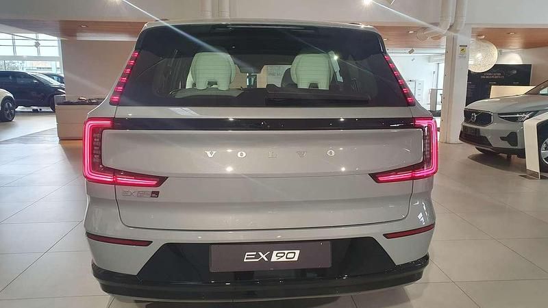 Nuova Volvo EX90 Ultra 236 kW (321 CV) 2025 Grigio SUV