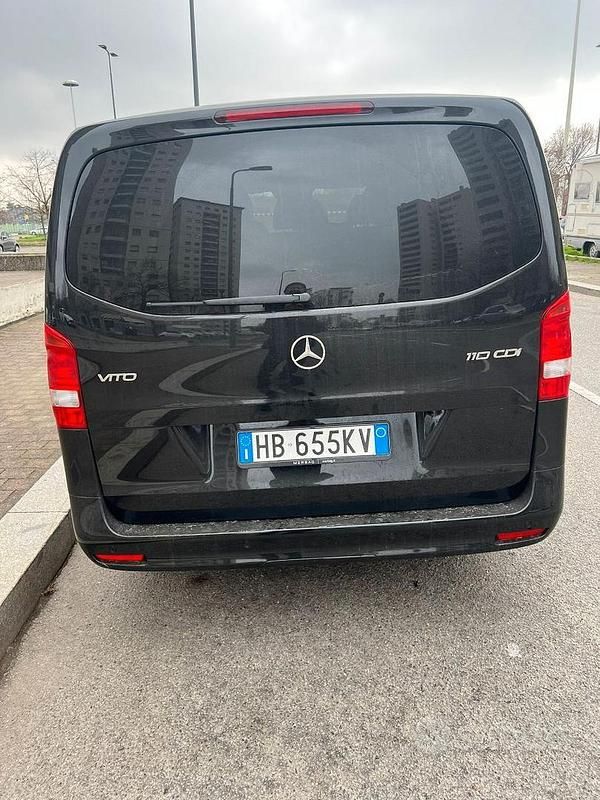Nuova Mercedes Vito 110 CV (80 kW) 2025 Nero Furgone