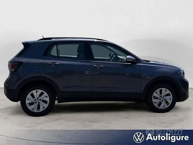 Usata VW T-Cross Life 95 CV (69 kW) 2024 Grigio SUV