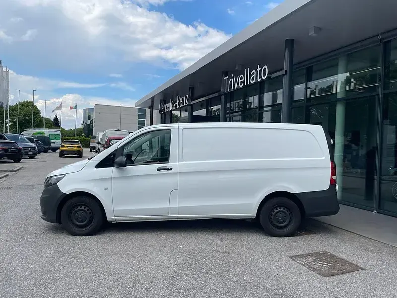 Usata Mercedes Vito 136 CV (100 kW) 2021 Bianco Furgone