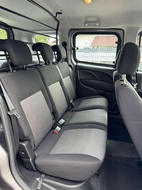 Grigio Usata 2015 Fiat Doblò Active Monovolume | 7700 € (Buon prezzo) - Immagine 1/3