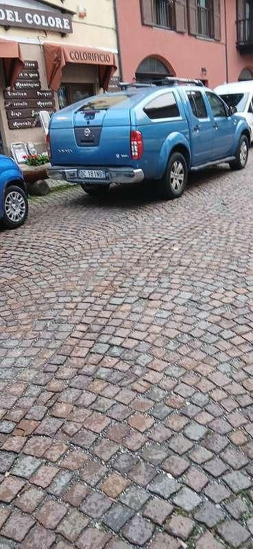 Usata Nissan Navara XE 171 CV (125 kW) 2006 Pick-up