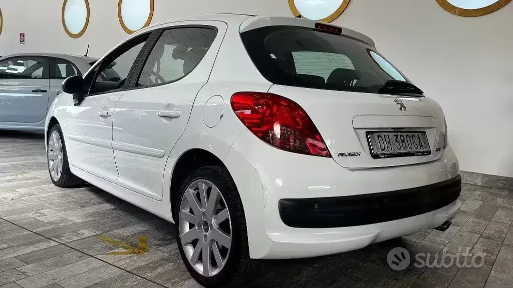 Usata Peugeot 207 150 CV (110 kW) 2008 Bianco Berlina