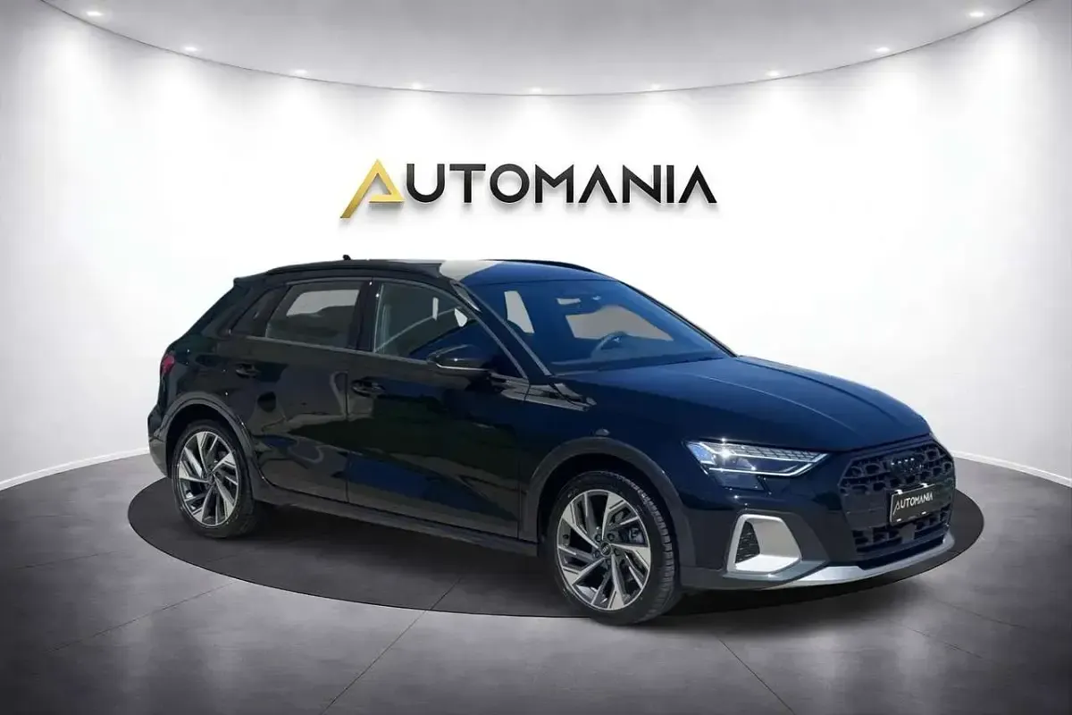 Nuova Audi A3 S-Line 150 CV (110 kW) 2026 Nero Berlina