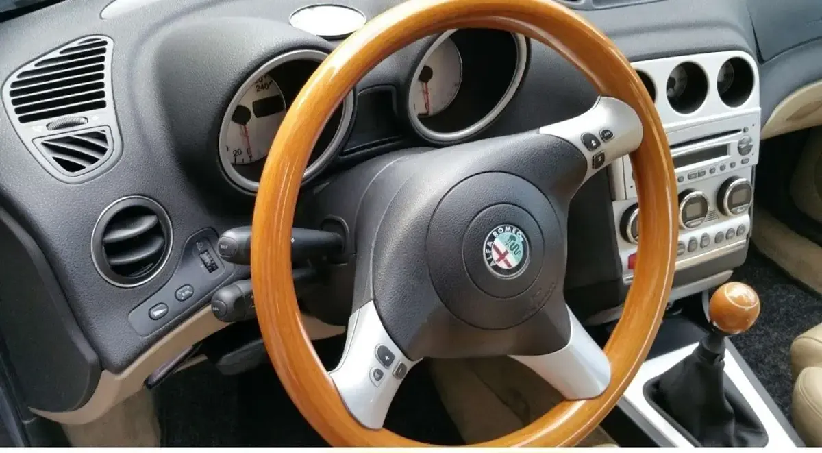Usata Alfa Romeo 156 Distinctive 116 CV (85 kW) 2004 Berlina