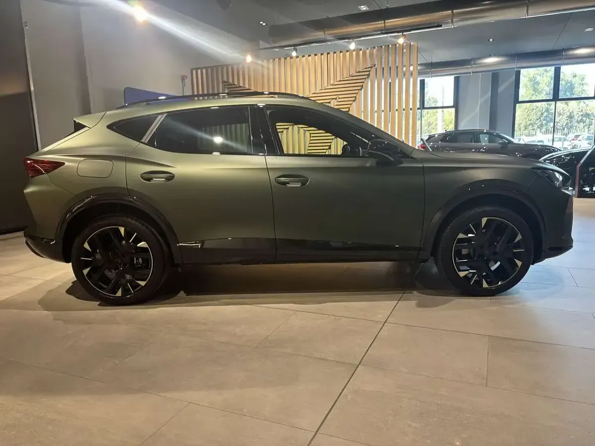 Nuova Cupra Formentor 204 CV (150 kW) 2026 Manganese opaco SUV