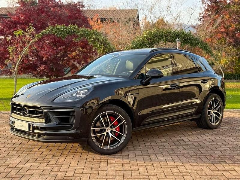 Nero Usata 2025 Porsche Macan SUV | 82.850 € (Buon prezzo) - Immagine 1/4