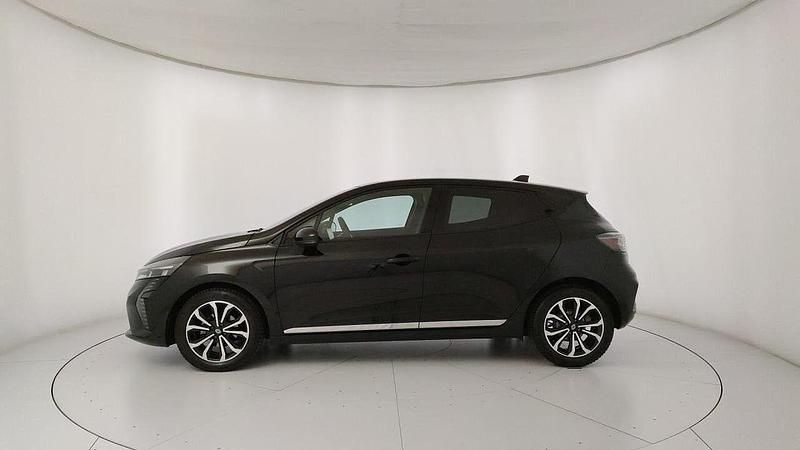 Usata Renault Clio V Techno 91 CV (66 kW) 2025 Nero Utilitaria