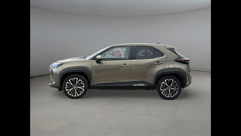Usata Toyota Yaris Cross Lounge 116 CV (85 kW) 2022 Bronzo SUV