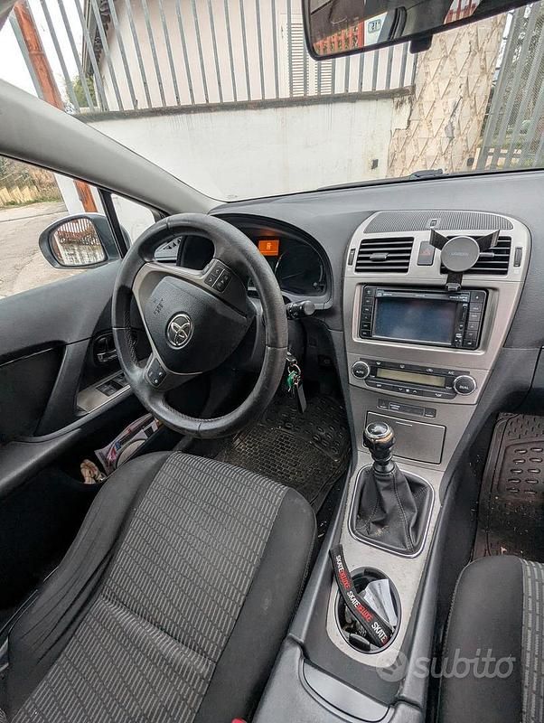Usata Toyota Avensis 2012 Berlina