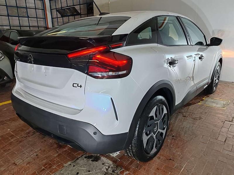 Occasion Citroën C4 131 ch (96 kW) 2024 Blanc SUV