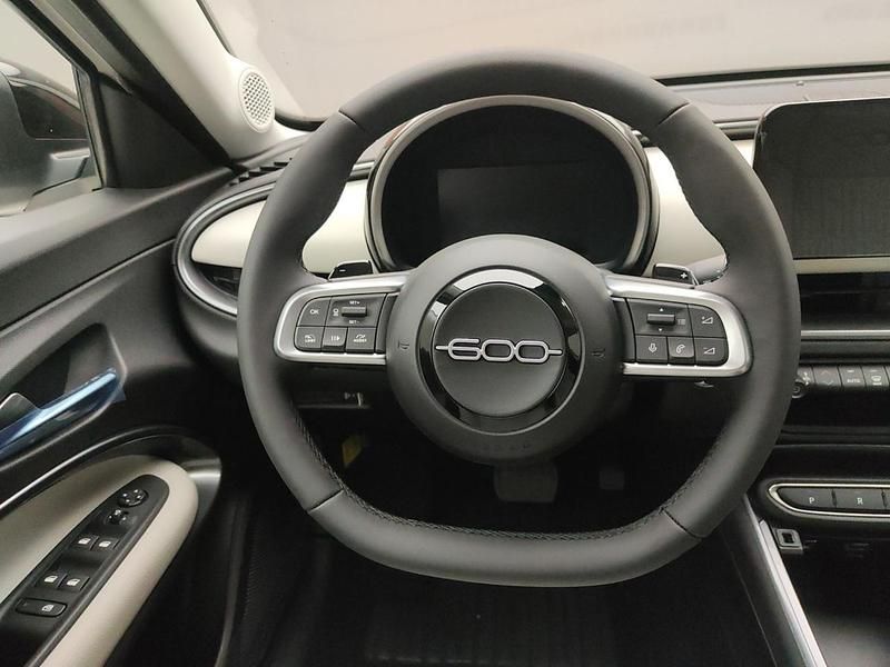 Usata Fiat 600 La Prima 110 CV (80 kW) 2025 Bianco SUV