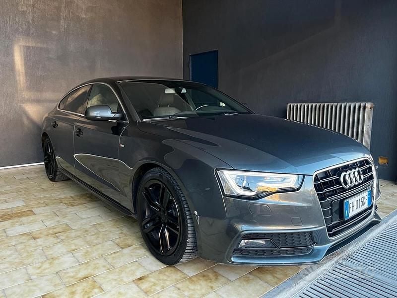 Grigio Usata 2013 Audi A5 Business Plus Coupé | 9200 € (Buon prezzo) - Immagine 1/4