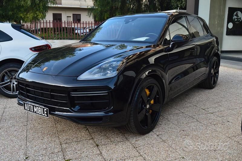 Usata Porsche Cayenne Turbo 549 CV (403 kW) 2020 Nero SUV