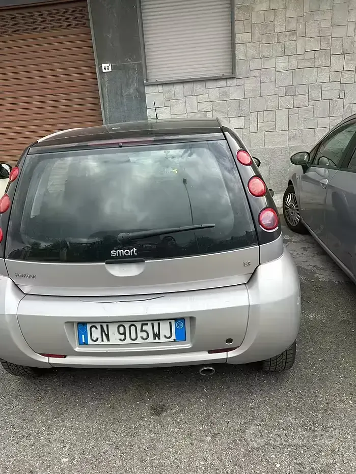 Begagnad Smart ForFour 95 HK (69 kW) 2004 Grå Halvkombi