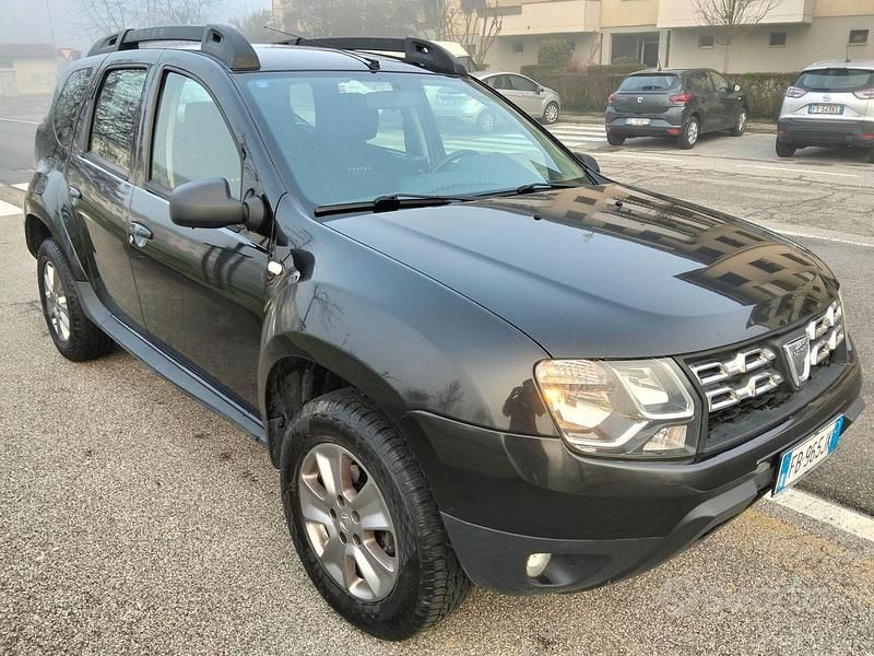 Usata Dacia Duster 109 CV (80 kW) 2015 Nero SUV