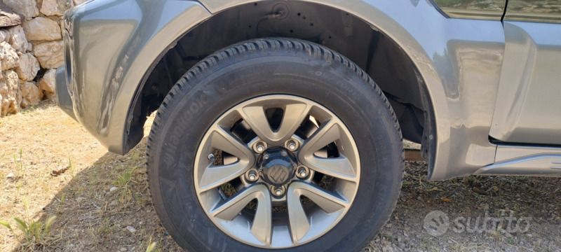 Usata Suzuki Jimny 97 CV (71 kW) 2016 Verde SUV