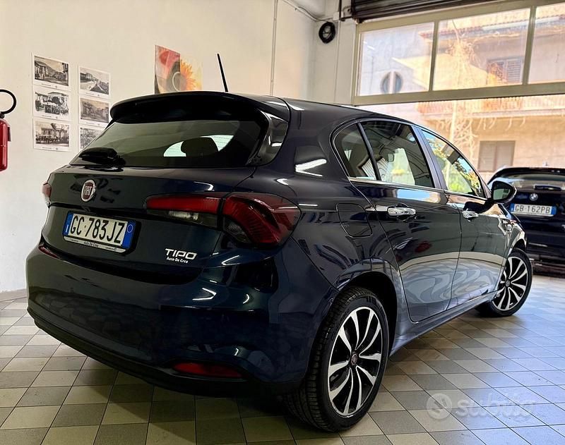 Usata Fiat Tipo Lounge 120 CV (88 kW) 2020 Blu Berlina