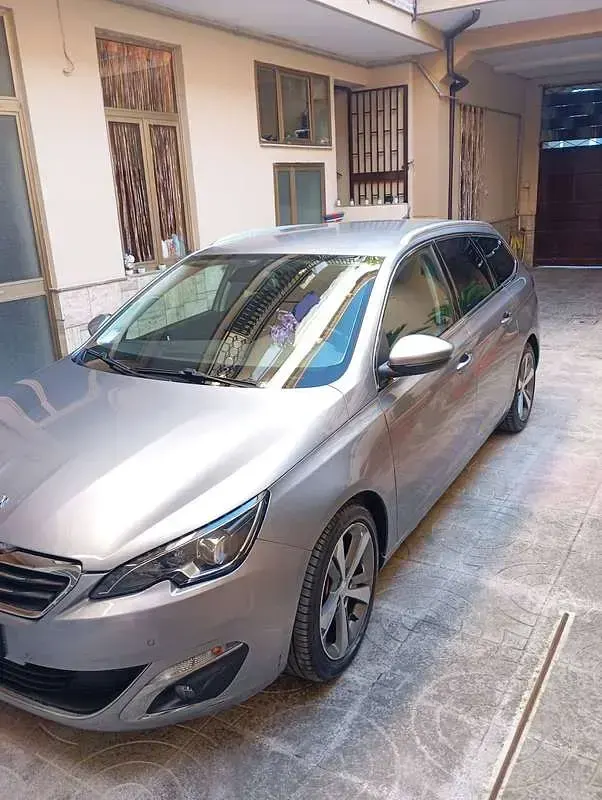 Usata Peugeot 308 Allure 120 CV (88 kW) 2015 Grigio Station wagon